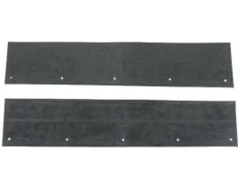 Ford Thunderbird Vertical Seals On The Sides Of The Radiator, 1964-66