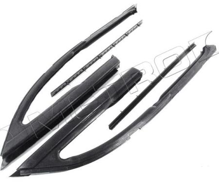 Metro Moulded Parts Front Vent Window Seals, For 2-door hardtop and convertible, Pair, R&L WR 2009