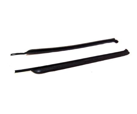 Dennis Carpenter Door Glass Seal - 1970-72 Ford Car   D1AZ-5725824-PR