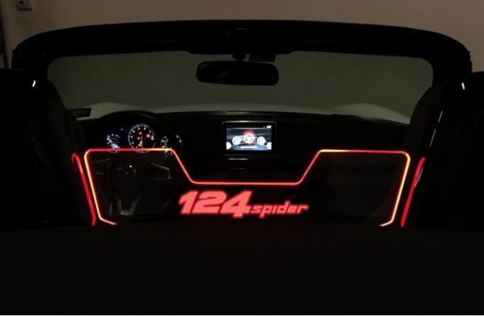 Windrestrictor for 2017 Fiat Spider Convertible